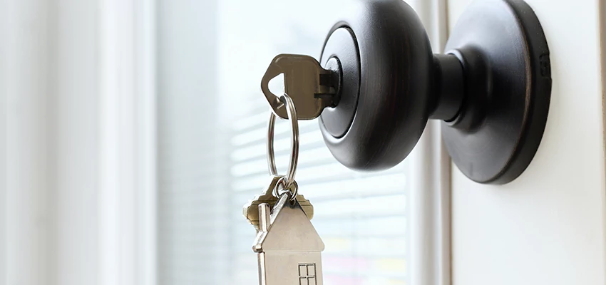 Bifold Door Knob Replacement in Culver City, California