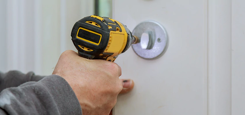 Street Locksmith For Smart Lock Repair in Culver City, CA